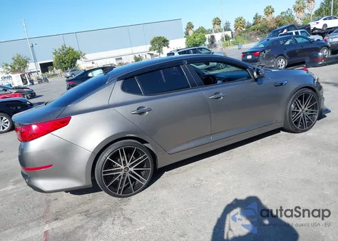 2015 Kia Optima Sx Turbo z USA, uszkodzony, nr VIN 5XXGR4A64FG448666